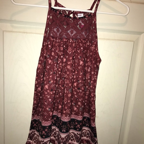 Ladies Medium Maroon Paisley Print Tank Top - Picture 2 of 2